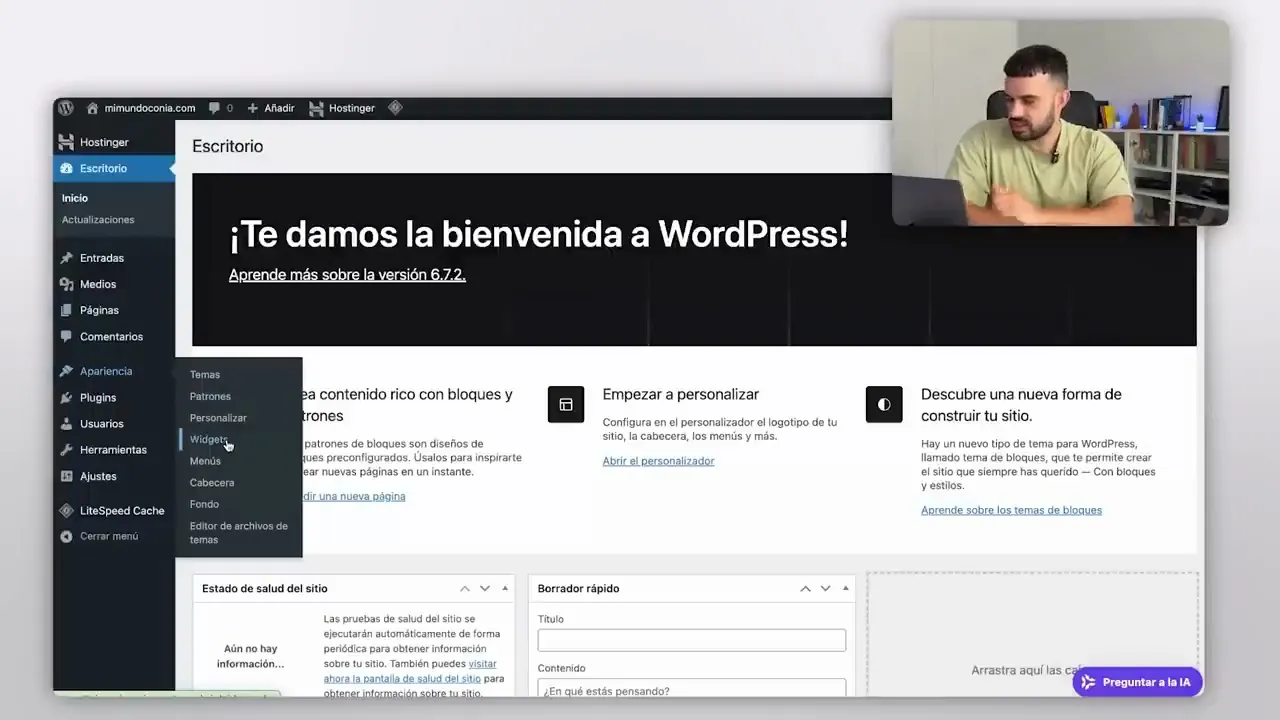 Escritorio de WordPress recién instalado con el mensaje de bienvenida y el menú lateral